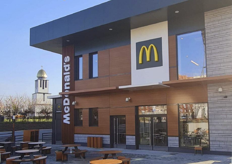В Україні відкрився McDonald's нового формату: перші фото