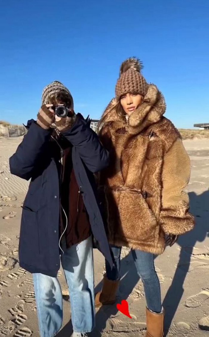 Головний антитренд зими: Дженніфер Лопес показала шапку, яка давно вийшла з моди
