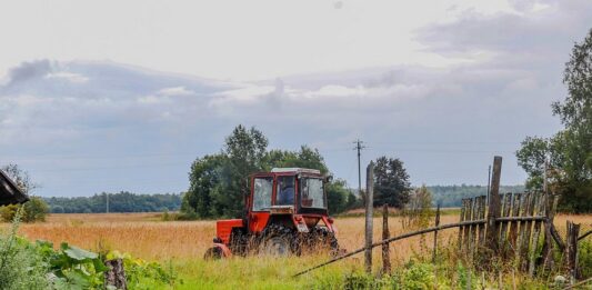 Владельцев земли обяжут платить новый налог с 2023 года: о каких суммах идет речь - today.ua