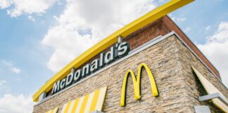 В Украине открылся McDonald's нового формата: первые фото - today.ua
