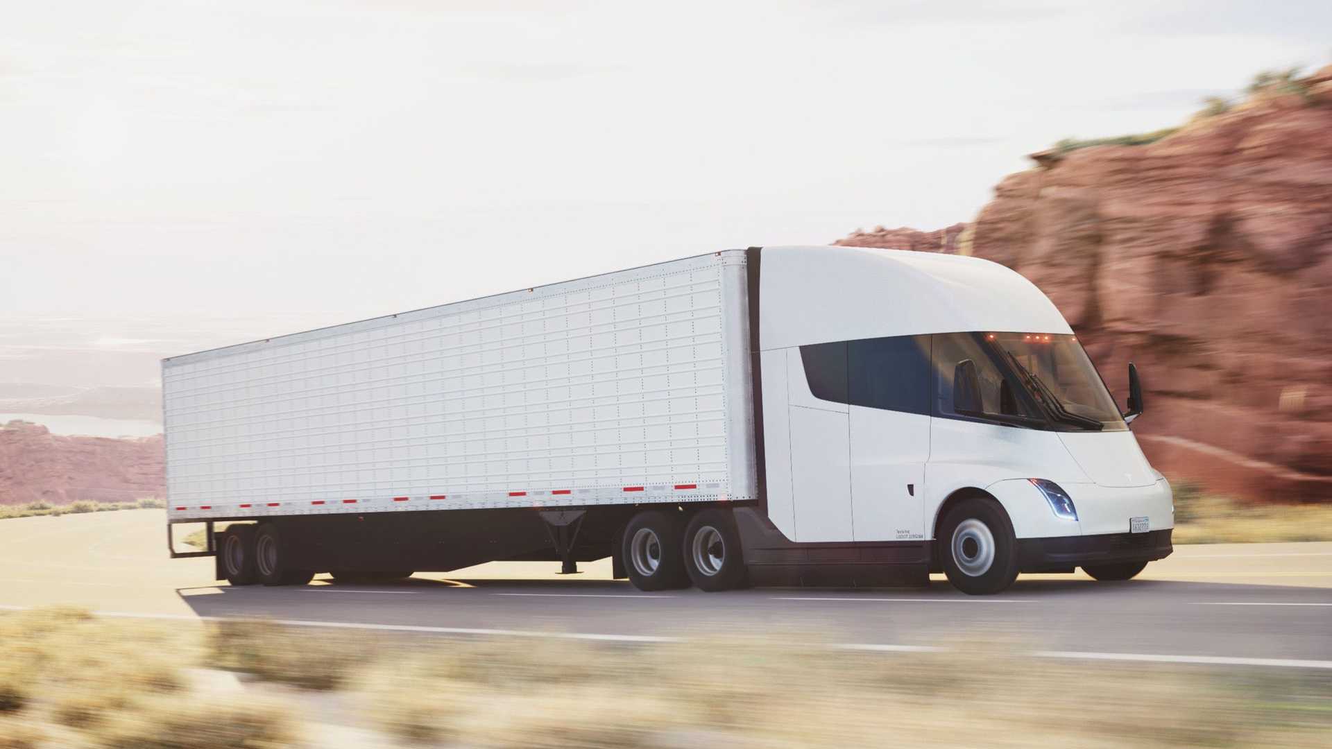 Tesla Semi проехал с грузом 805 км без подзарядки