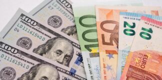 Доллар и евро в обменниках подешевели: сколько стоит валюта в Украине после очередной ракетной атаки - today.ua