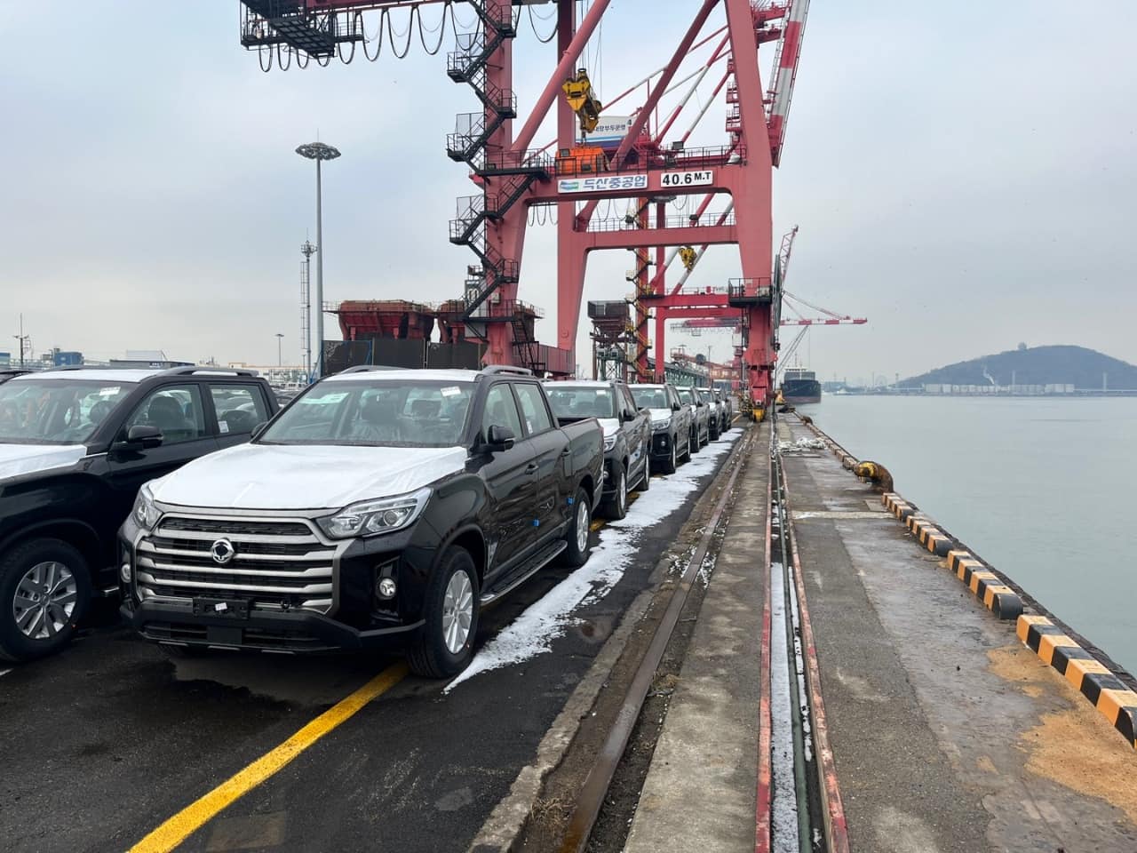 Южная Корея передала 100 пикапов Ssang Yong Musso для ВСУ - today.ua