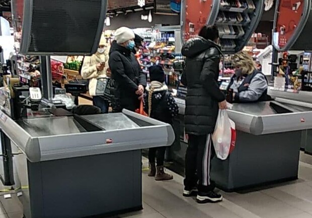 Українці можуть отримати пенсію на касах АТБ, Сільпо та інших супермаркетів: алгоритм дій