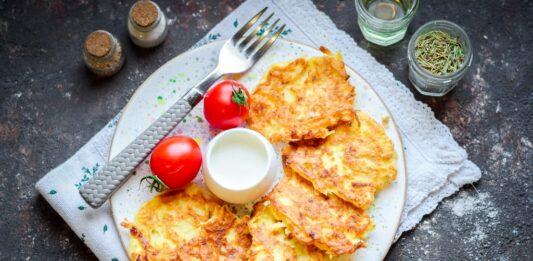 Драники по-швейцарски: рецепт вкусного и недорогого блюда без муки и яиц - today.ua