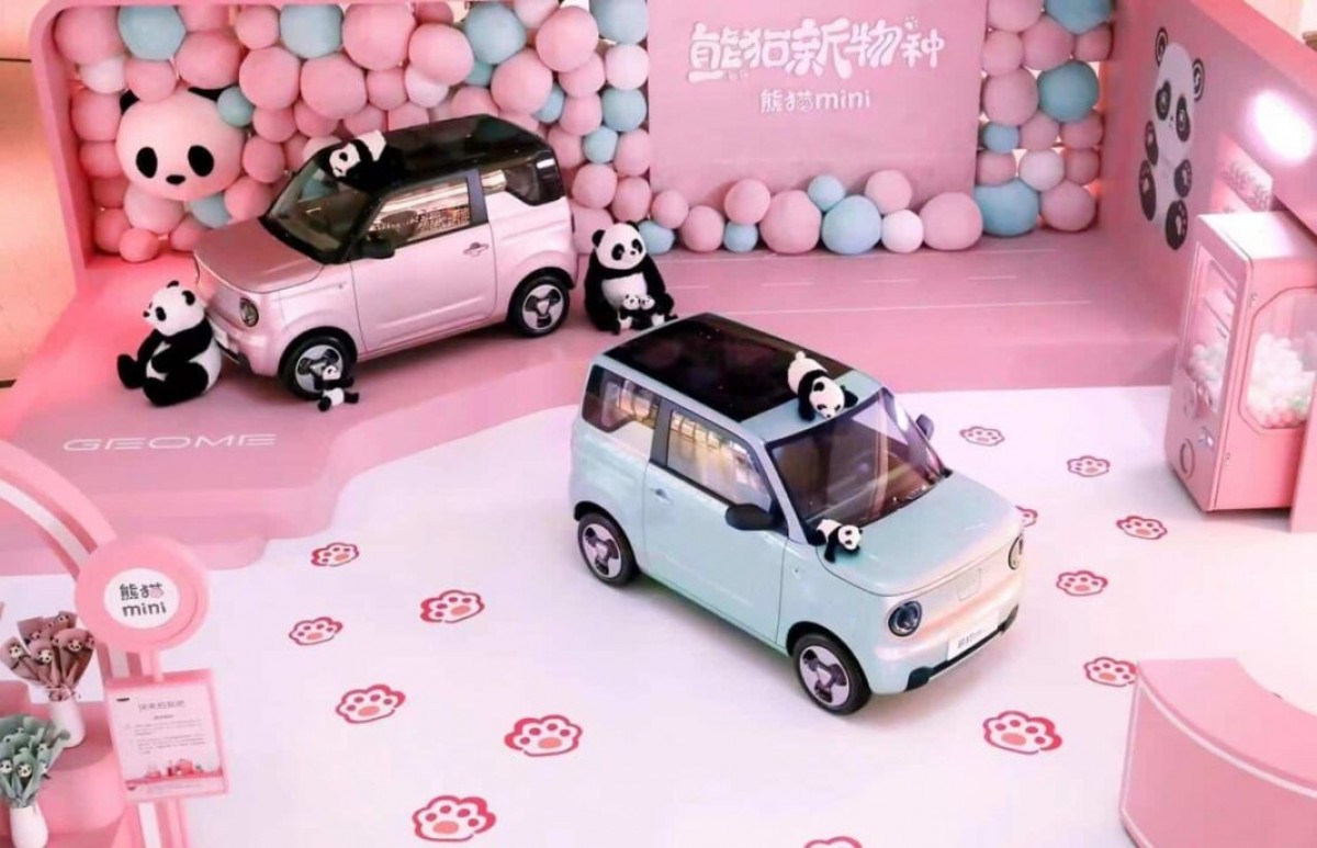 Стоит $5700: Geely представила электромобиль Panda Mini EV Стоит $5700: Geely представила электромобиль Panda Mini EV - today.ua