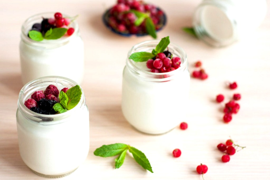 Не хуже, чем в магазине: как приготовить домашний йогурт без закваски и йогуртницы