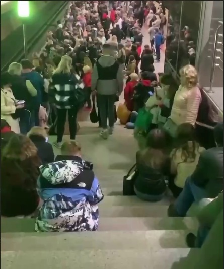 У Києві терміново змінили режим роботи метро