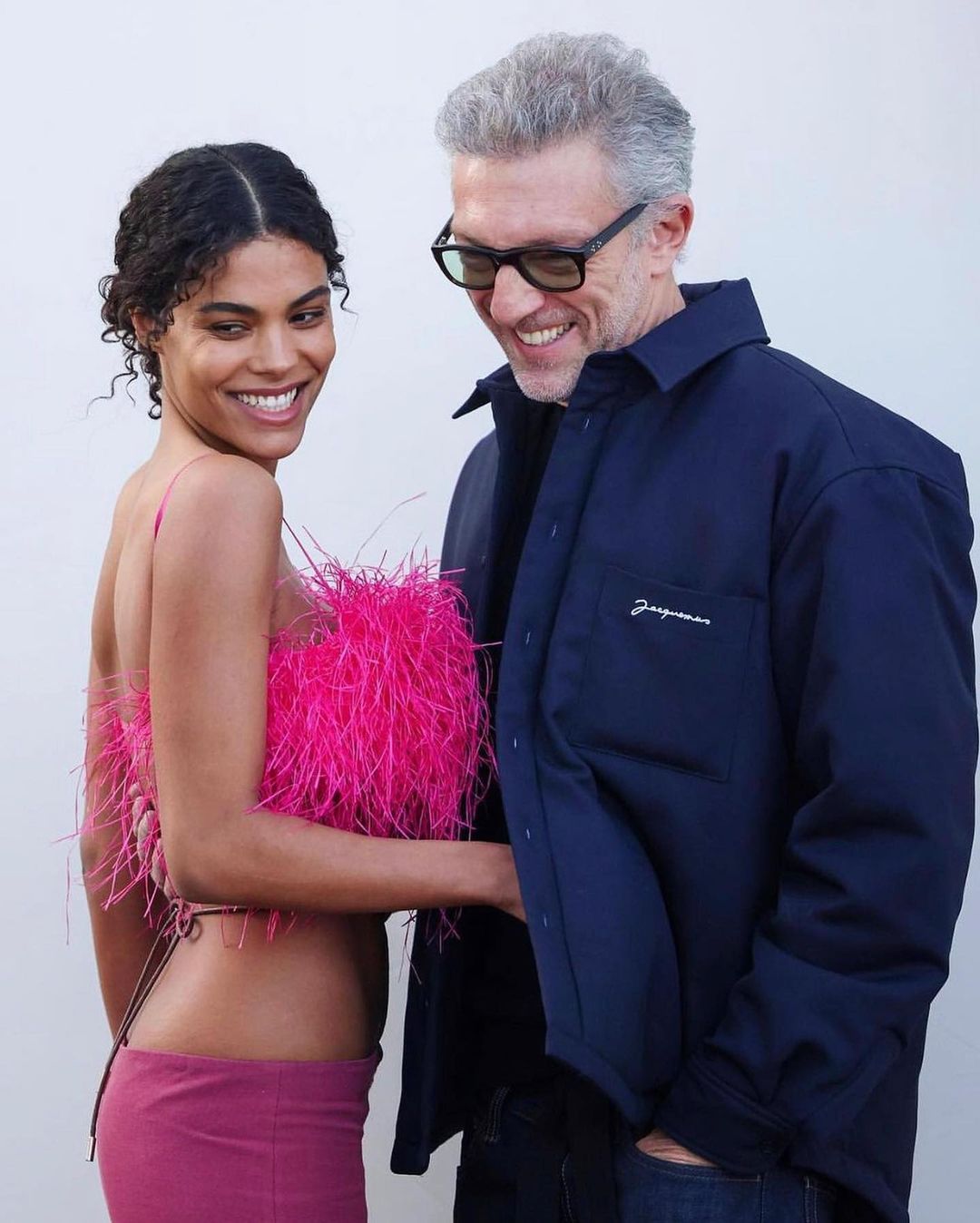 У вкороченому жакеті без бюстгальтера: 19-річна дочка Моніки Беллуччі викликала фурор зовнішнім виглядом - today.ua