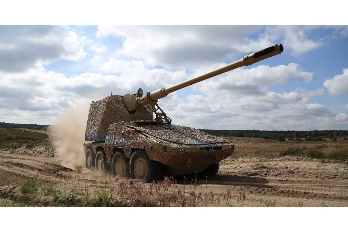 Украина получит больше немецких САУ RCH 155, которые стреляют на 54 км