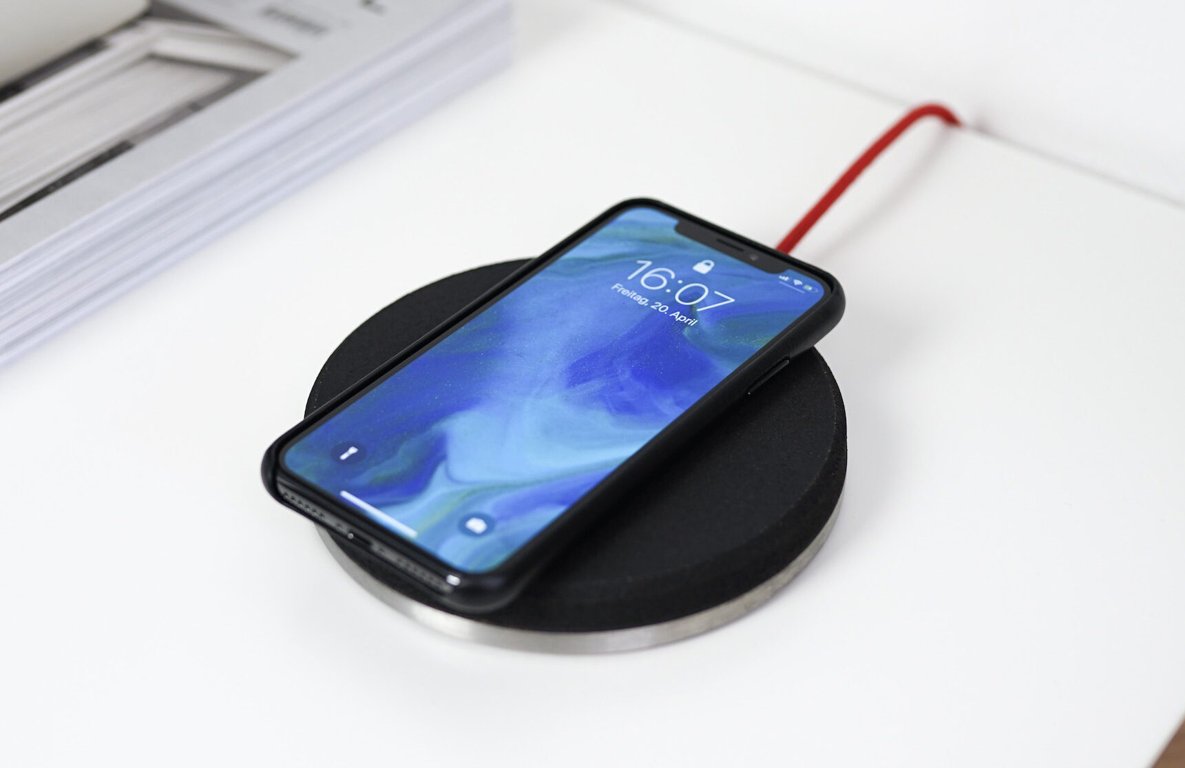 Как нельзя заряжать iPhone, чтобы не навредить батареи: о чем нужно знать владельцам смартфонов