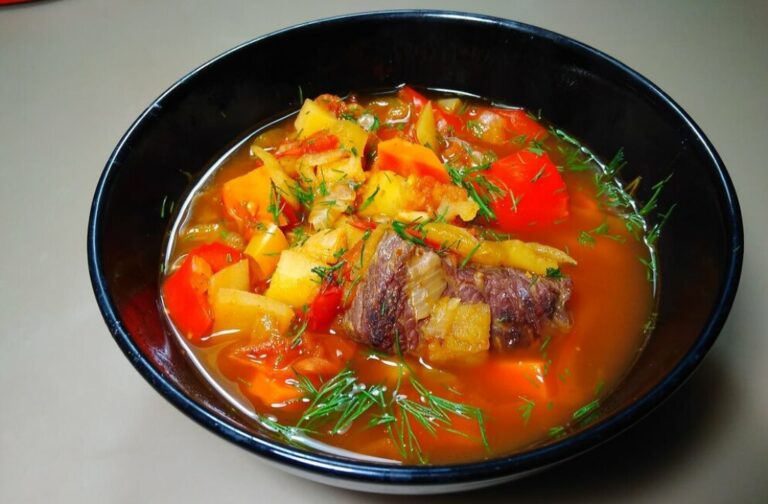 Суп по-венгерски: рецепт витаминного зимнего блюда для всей семьи - today.ua