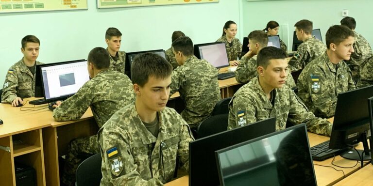 Отсрочка от мобилизации во время военного положения: названы условия и максимальные сроки действия документа - today.ua