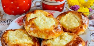 Ватрушки з сиром на бездріжджовому тісті: рецепт смачної домашньої випічки на сніданок - today.ua