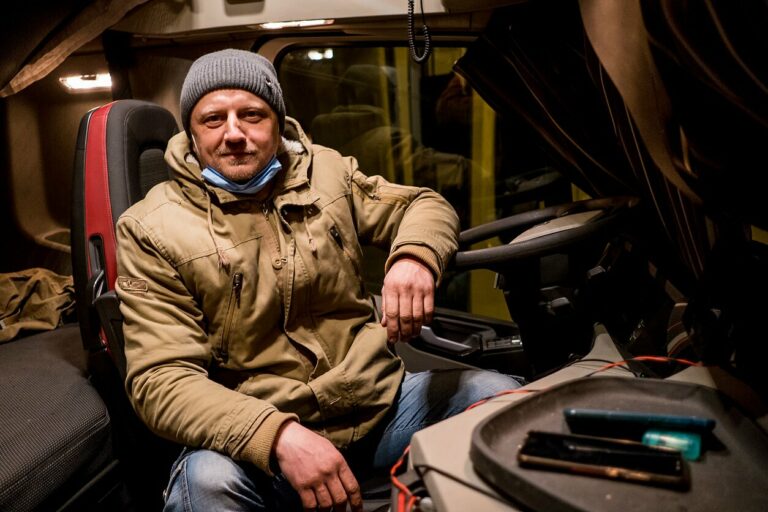 Зарплата до 140 тис. грн: в Україні з'явилася високооплачувана робота для водіїв - today.ua