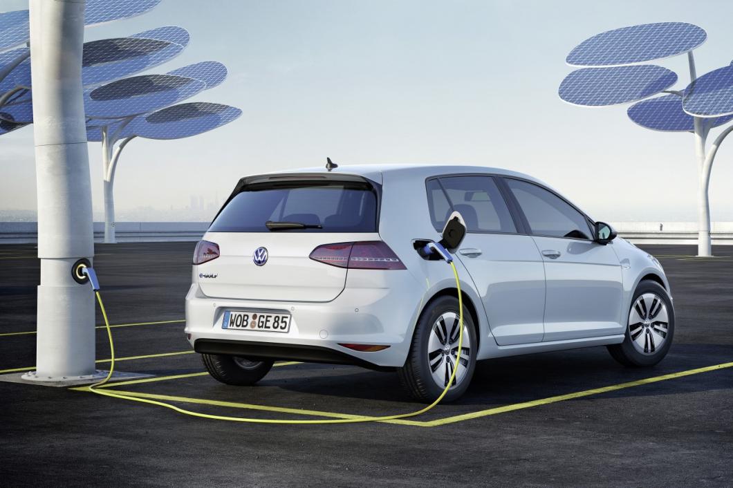 Volkswagen може випустити електричний Golf