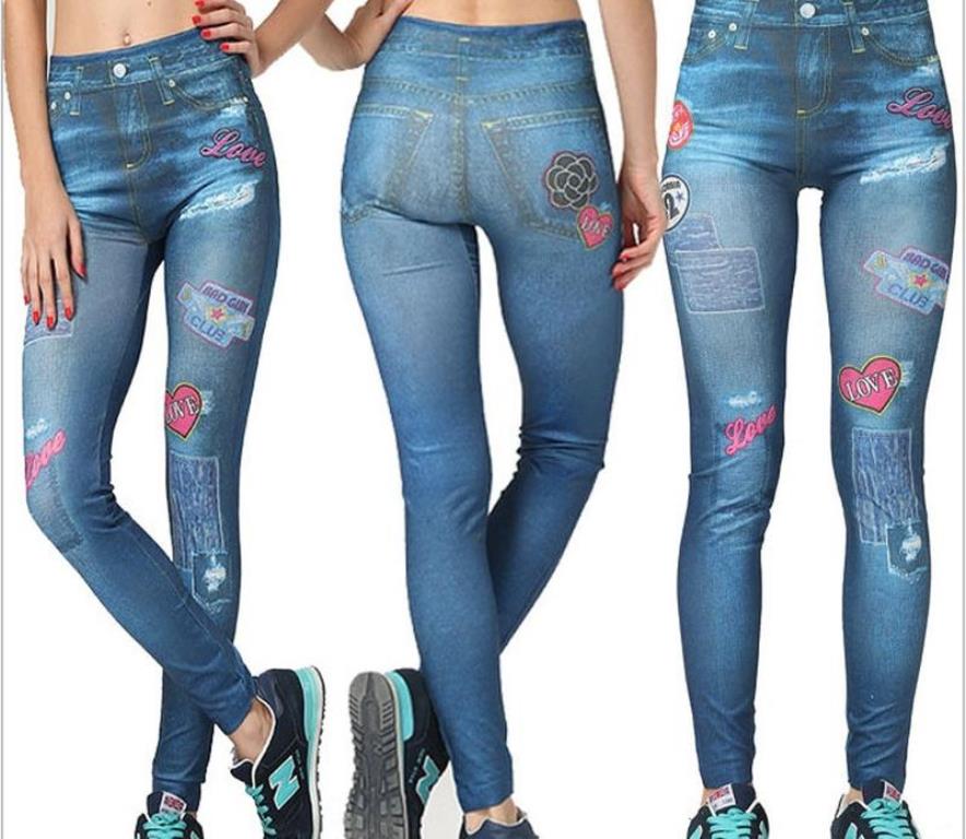 Вышли из моды: три модели джинсов, от которых лучше избавиться в 2023 году	