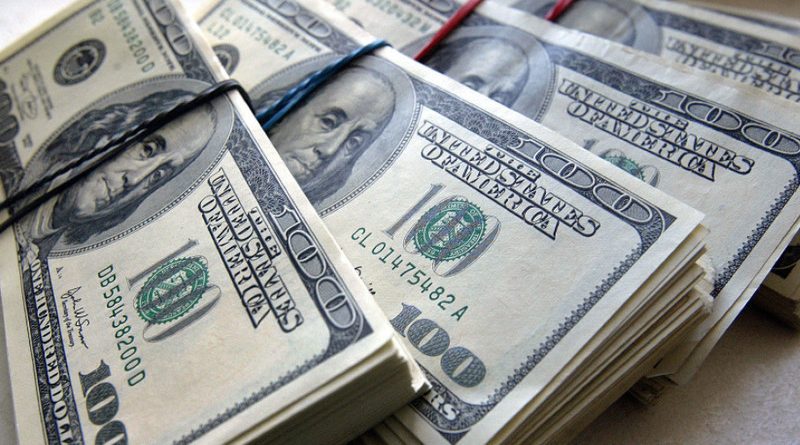 Курс доллара на начало февраля: банкиры рассказали, что будет с валютой