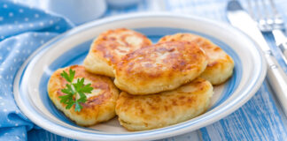 Разваливаются зразы: 4 секрета приготовления блюда из картофеля - today.ua