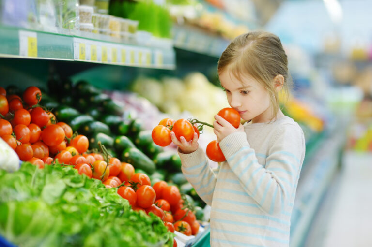 Порівняння цін на фрукти та овочі в супермаркетах України та Польщі: де дешевше - today.ua