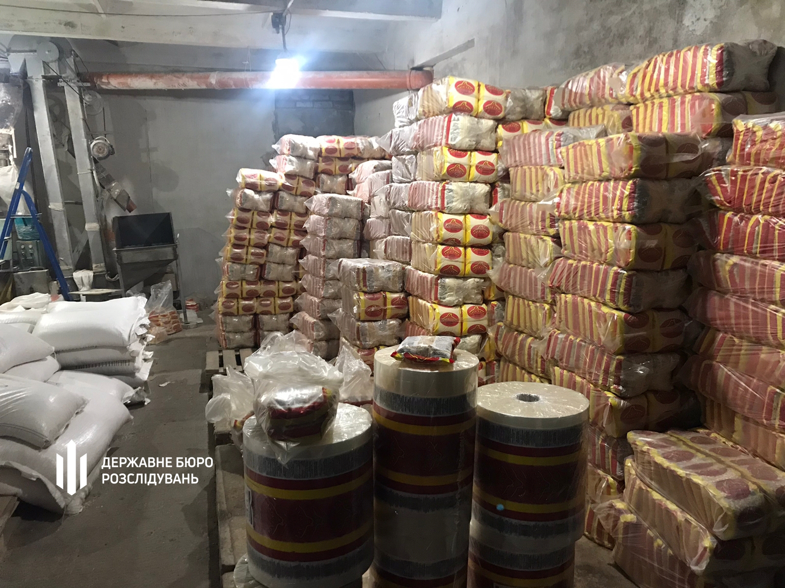 ГБР раскрыло схему хищения продуктов для армии: до военных доходила только часть закупленной еды - today.ua