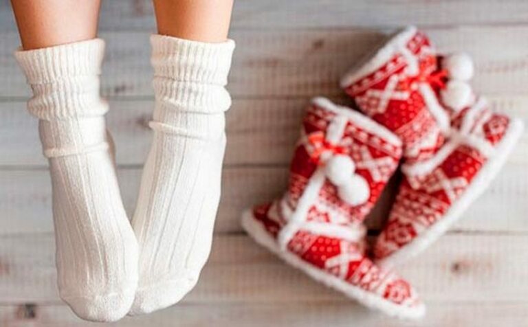 Будуть як нові: один інгредієнт із кухні, який допоможе випрати білі шкарпетки - today.ua