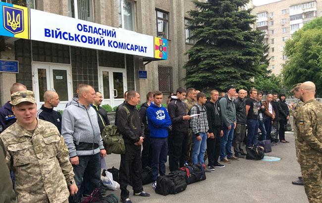 В Украине мобилизуют ограниченно пригодных мужчин: ситуацию прокомментировал адвокат 