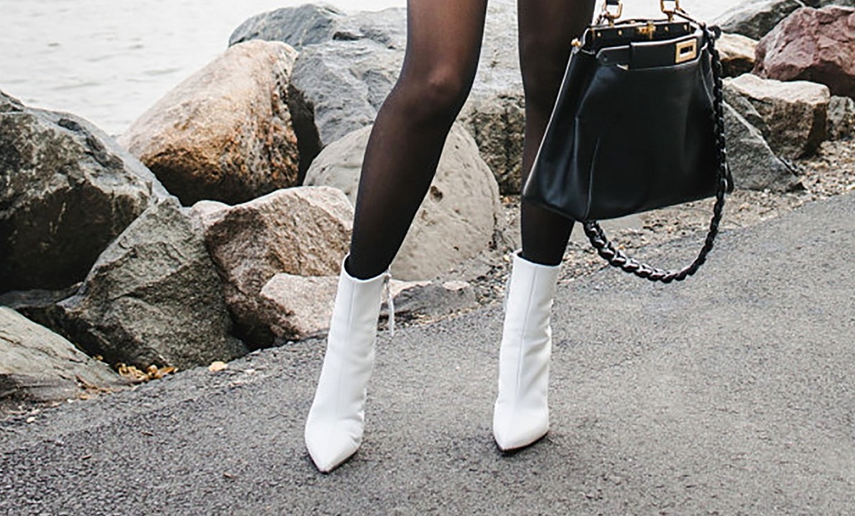 Ще багато дівчат носять: 4 моделі чобіт, які вийшли з моди - today.ua