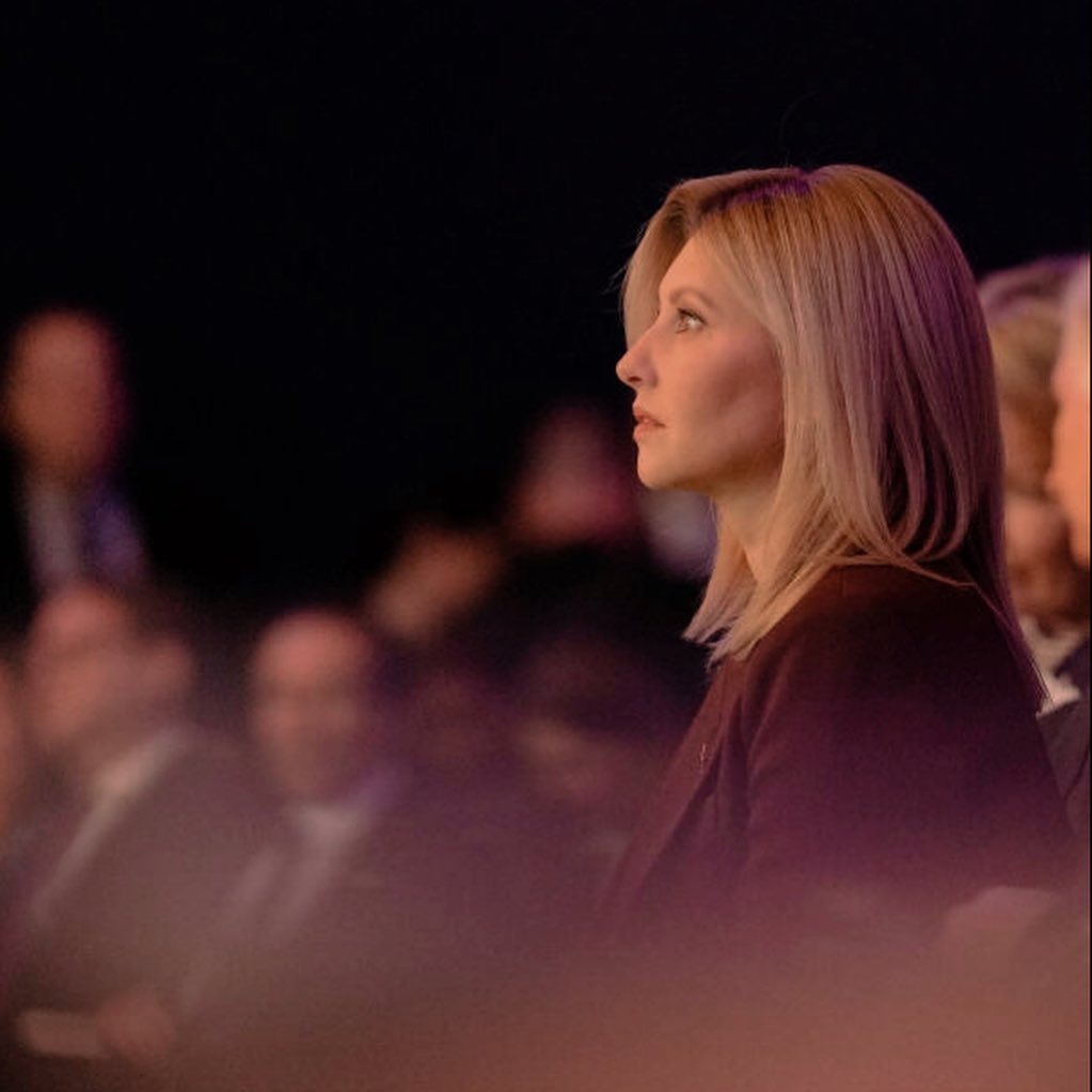 Елена Зеленская сделала самую модную стрижку 2023 года Елена Зеленская сделала самую модную стрижку 2023 года - today.ua