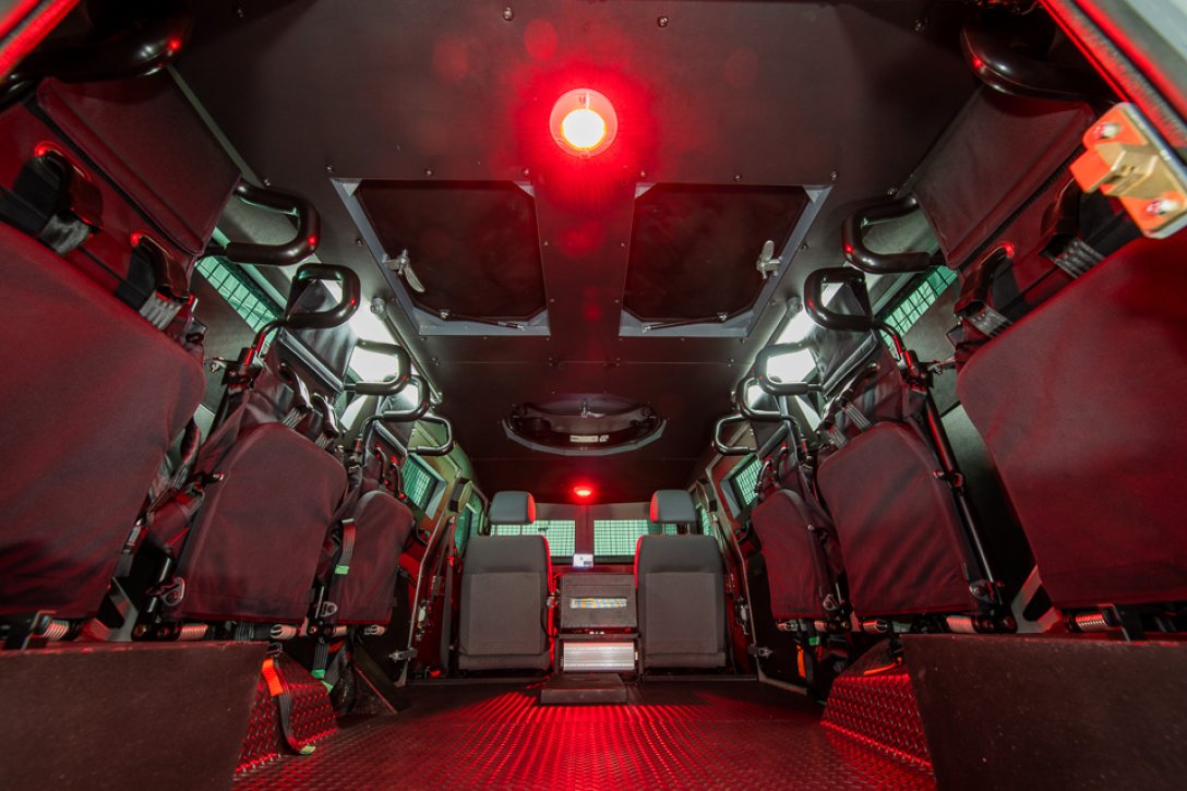 У ЗСУ надійшли нові канадські бронеавтомобілі Roshel - today.ua