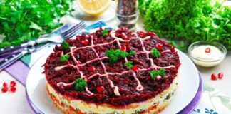 Витаминный салат из вареной свеклы и сырой моркови: какой ингредиент добавит блюду пикантности - today.ua