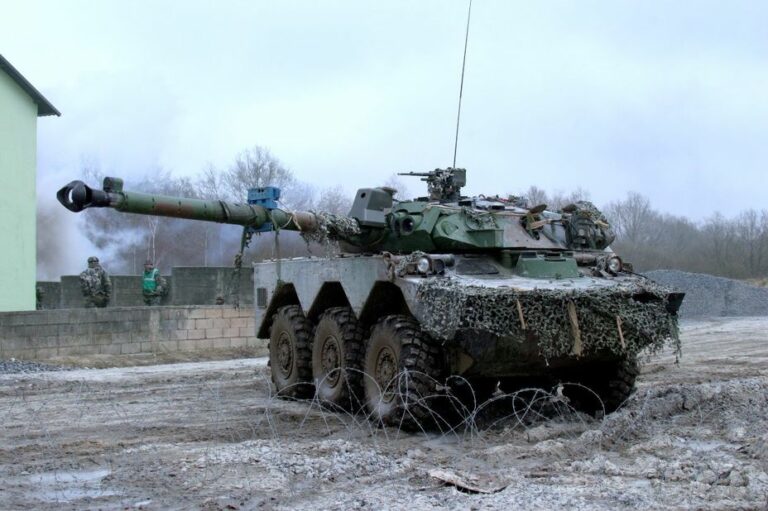 Україна отримає французькі колісні танки AMX-10 RC - today.ua