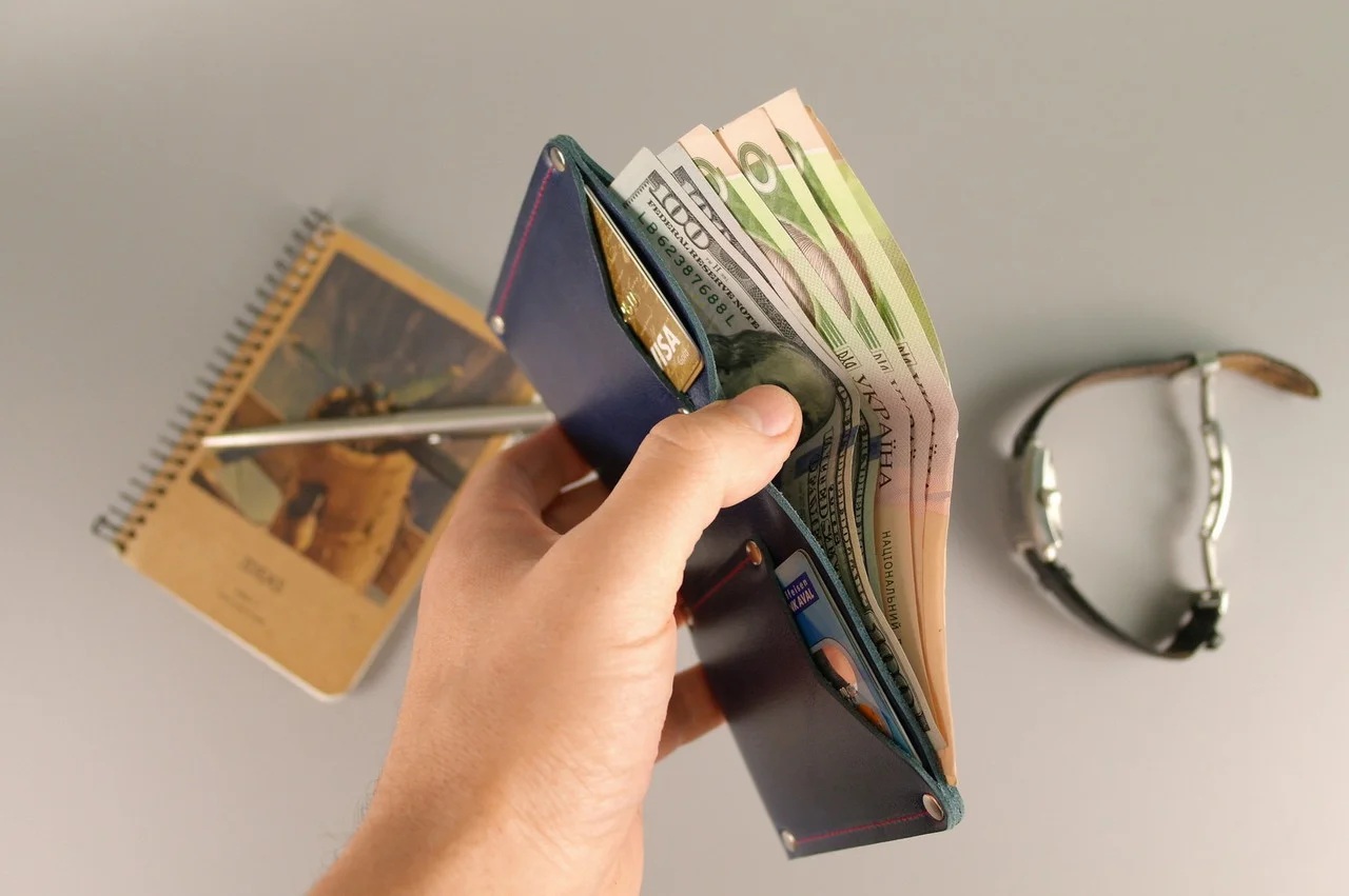 Стало відомо, у кого в Україні найвищі зарплати