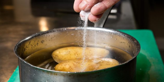 Що приготувати з картоплі та грибів: рецепт оригінальних кексів, які варто спробувати