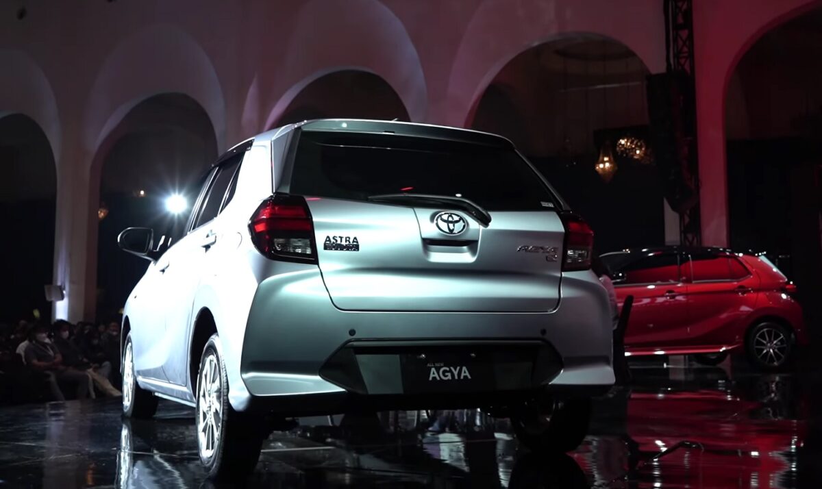 Toyota выпустила хэтчбек, который стоит 9500 долларов