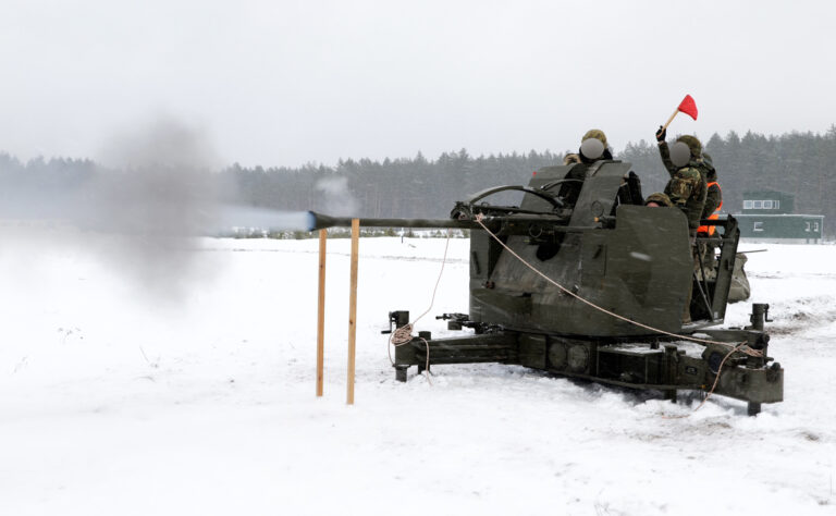 Захистять небо: Україні дадуть шведські зенітні гармати L70 - today.ua