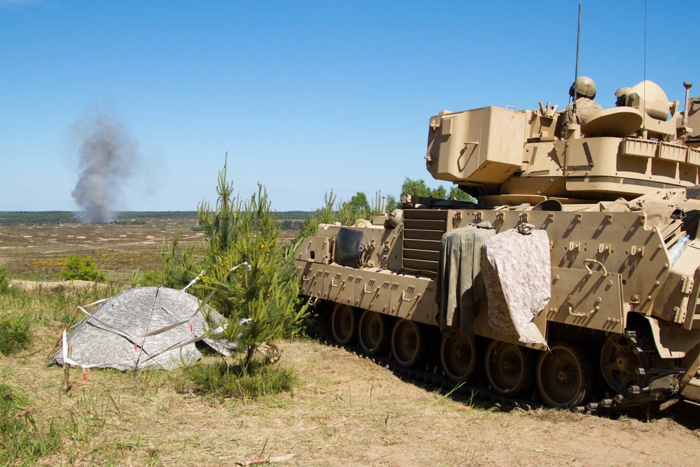 Україні дадуть Bradley BFIST: чим допоможуть американські бойові машини