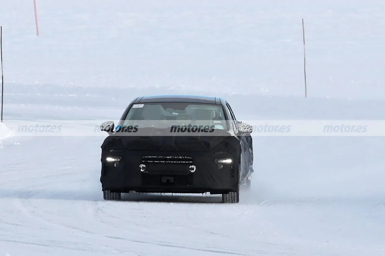 Hyundai готовится к выпуску новой Sonata (фото)