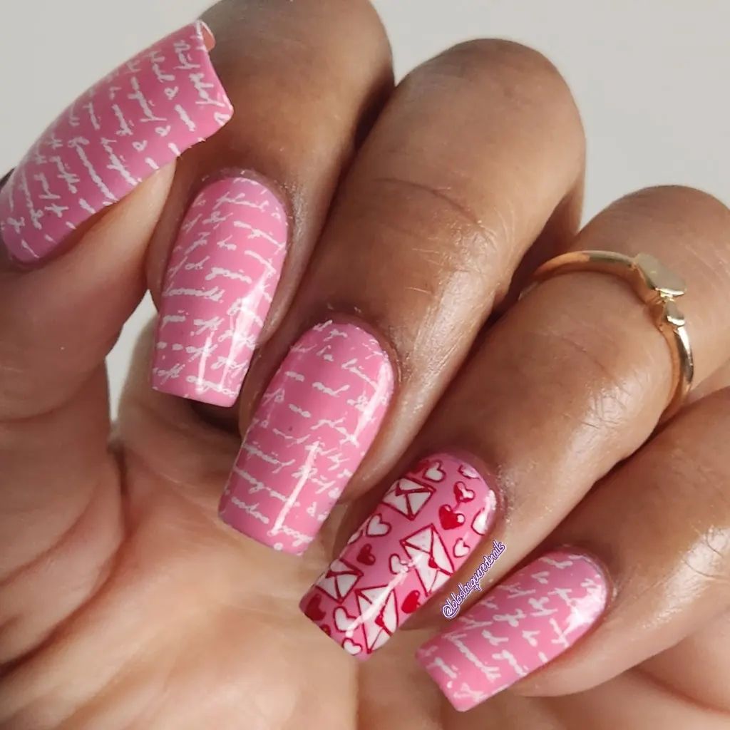 Самый милый розовый маникюр на 14 февраля: лучшие идеи нейл-дизайна для праздника - today.ua