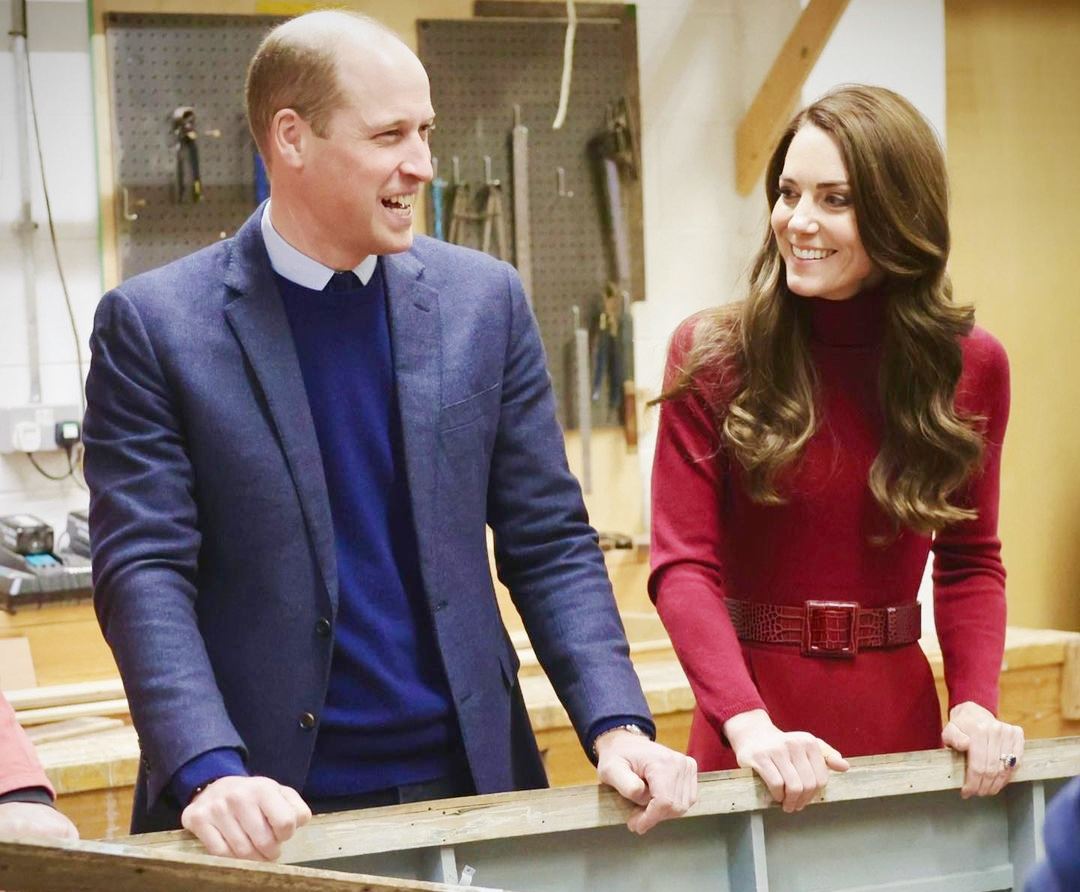 Принцеса у червоному: Кейт Міддлтон показала, з чим носити трендову трикотажну сукню - today.ua