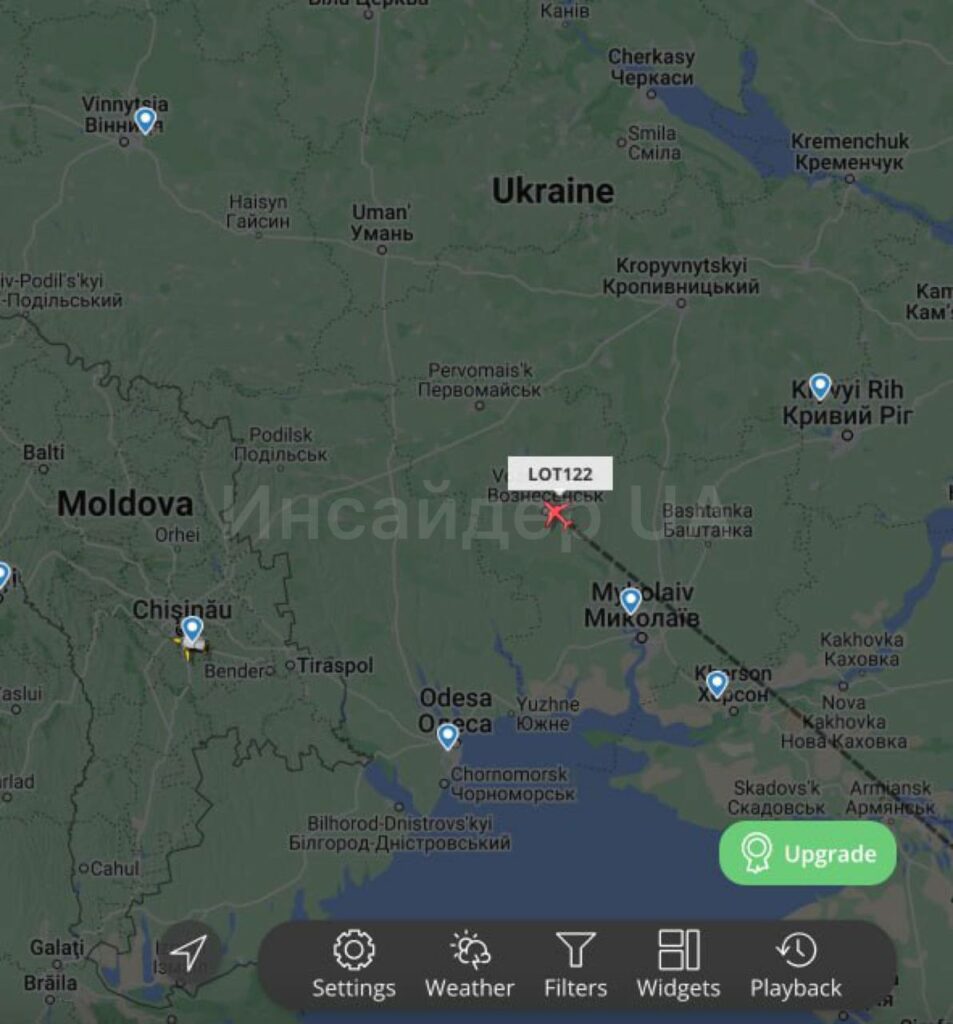 Над Украиной зафиксировали пассажирский самолет, следовавший транзитом из Эмиратов на Варшаву