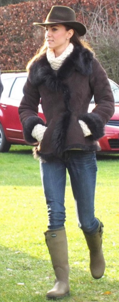 Кейт Міддлтон показала, як стильно носити наймоднішу дублянку зими 2023