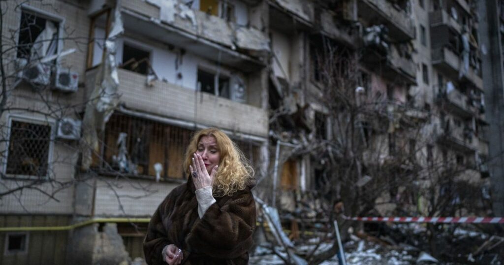 Враг готовит массированные обстрелы украинских городов: что нужно делать, оказавшись под завалом