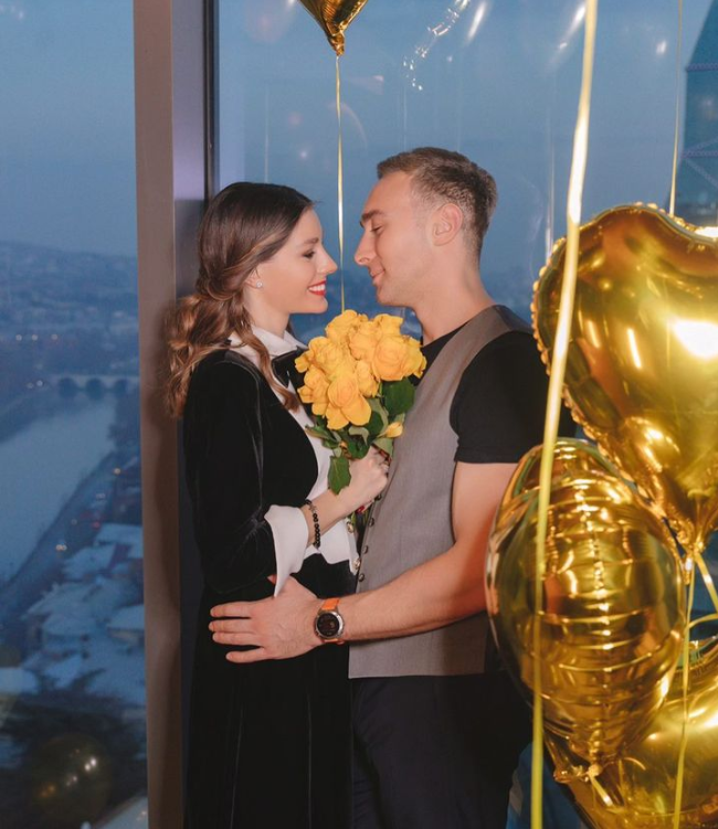 Экс-“Холостяк“ Иракли Макацария впервые станет отцом: фото с беременной женой