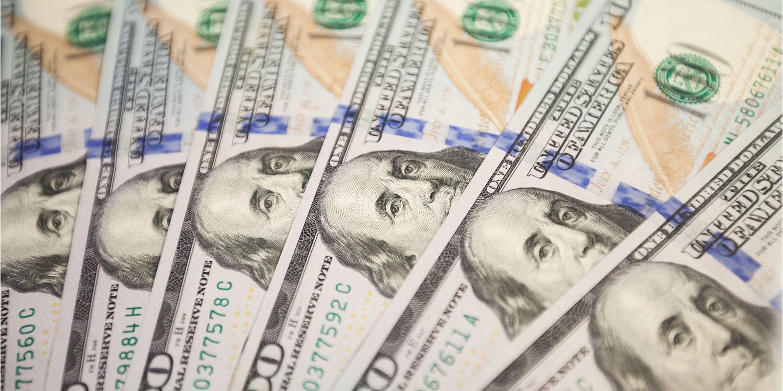 Нижче 39 гривень: банкіри розповіли, скільки коштуватиме валюта цього тижня