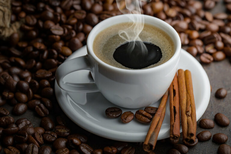 Может вызвать почечную недостаточность: сколько безопасно пить чашек кофе в день - today.ua