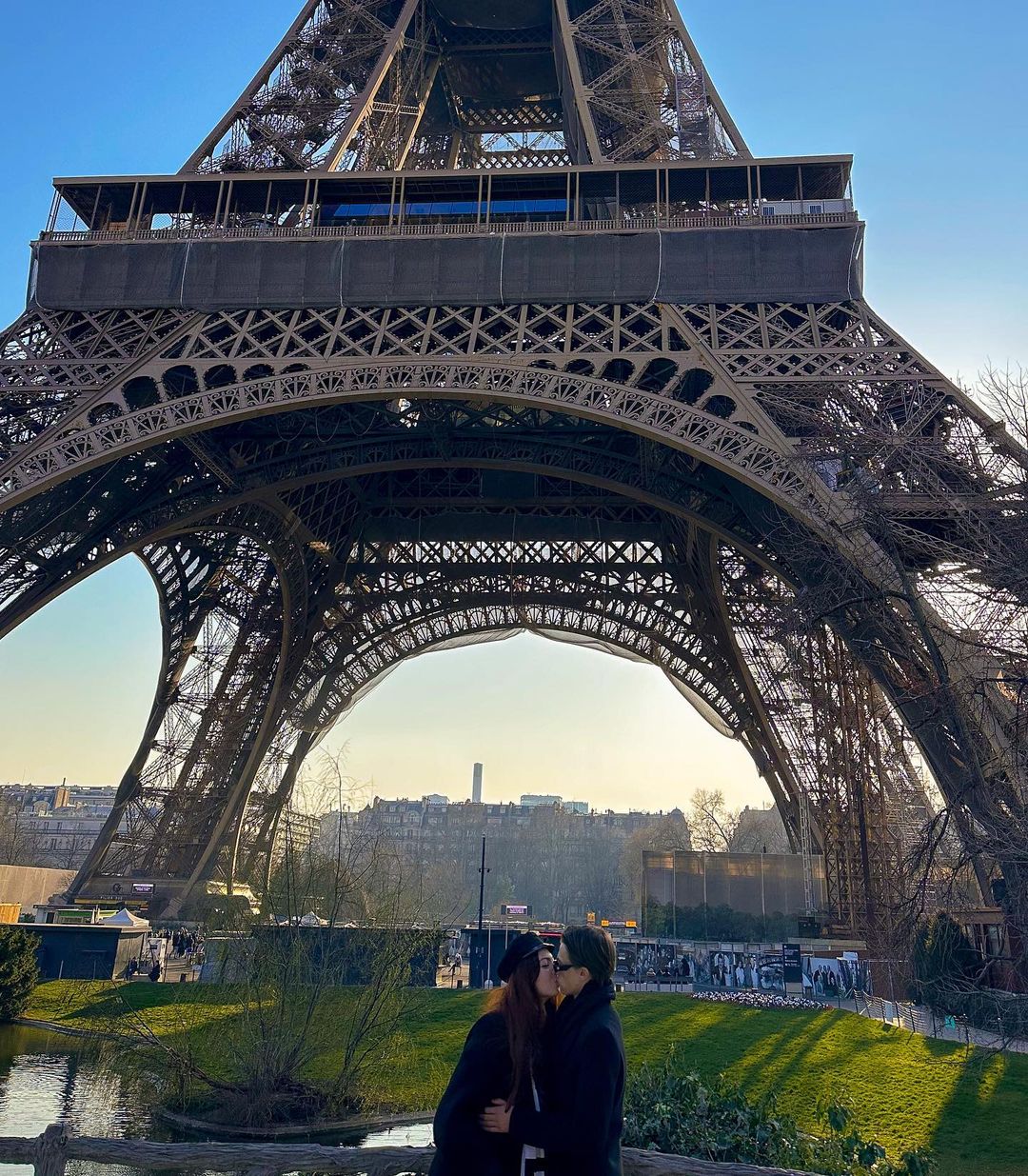 Побачення у Парижі: донька Олі Полякової відсвяткувала 18-річчя з бойфрендом