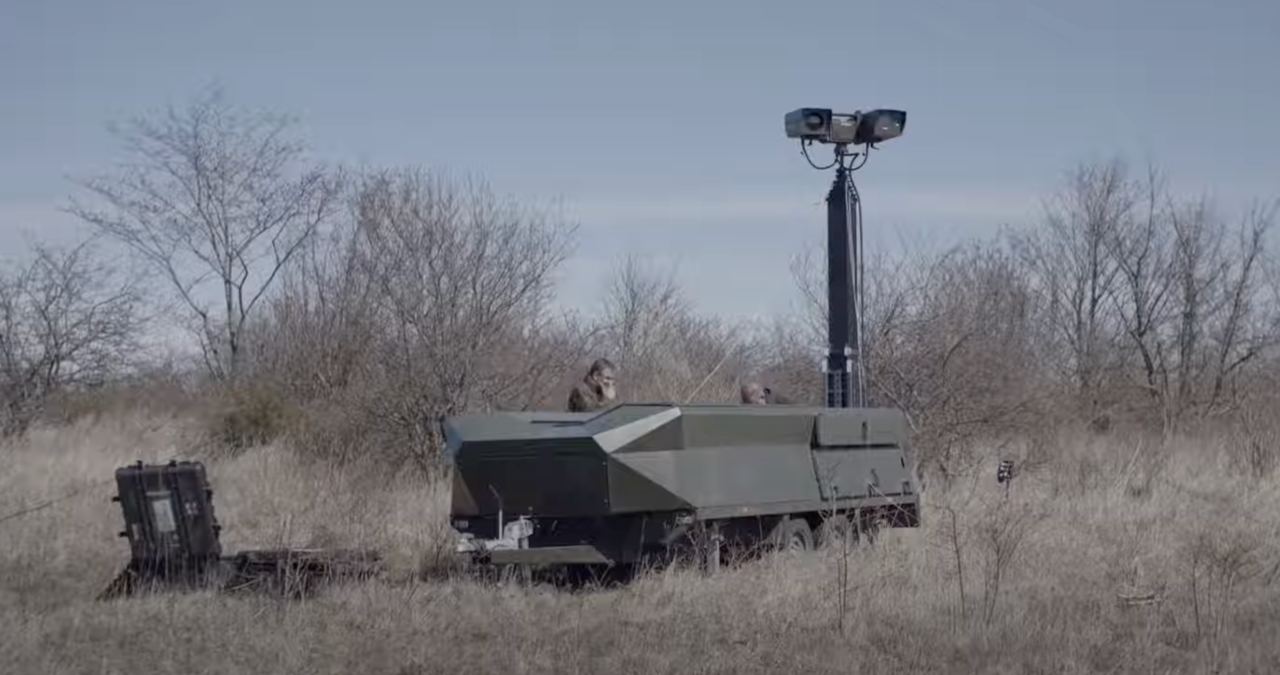 Украине передали разведывательные башни SurveilSPIRE