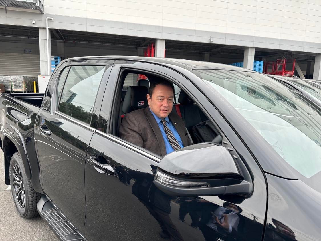 Япония передаст Украине 20 пикапов Toyota Hilux 