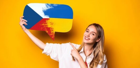 Чехія збільшить виплати українським біженцям з вересня: названо нові суми  - today.ua